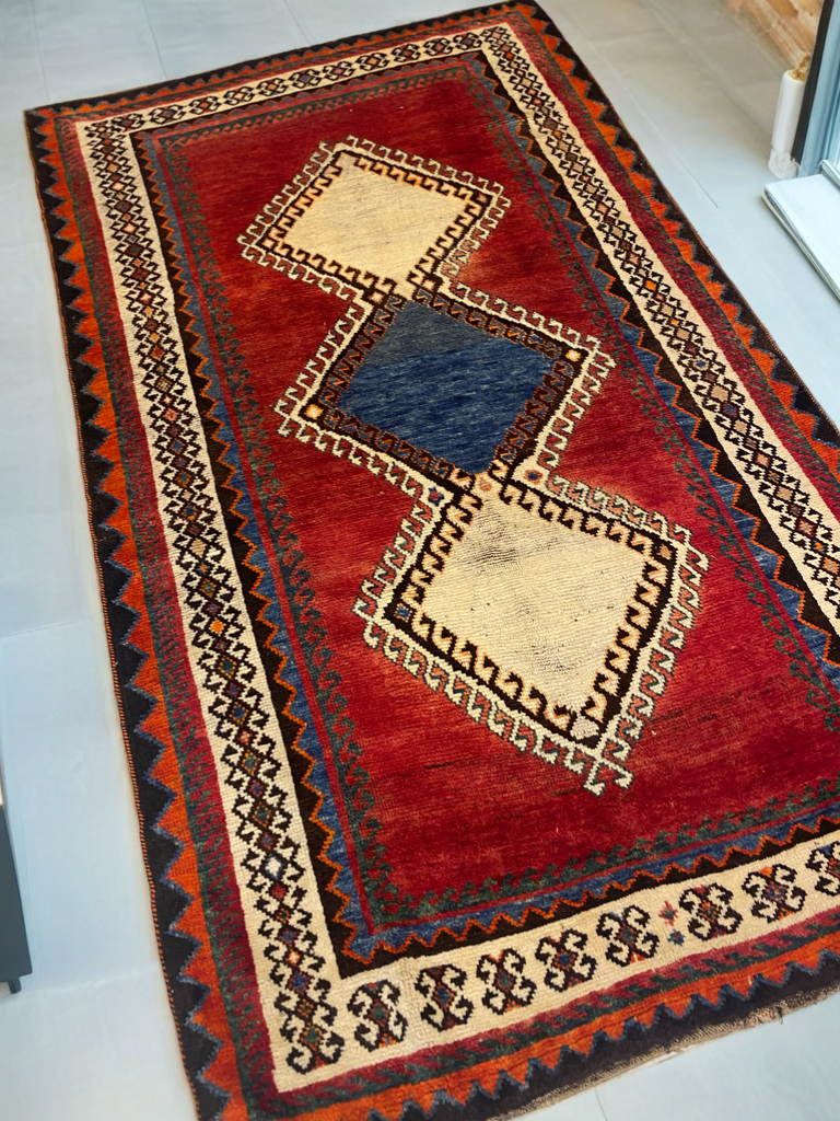 Vintage Persian Handmade Rugs – Authentic & Elegant