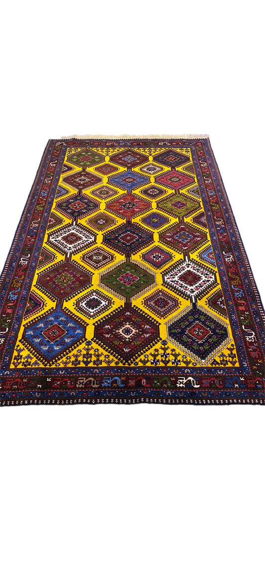 Handmade Persian Carpets – Traditional Designs