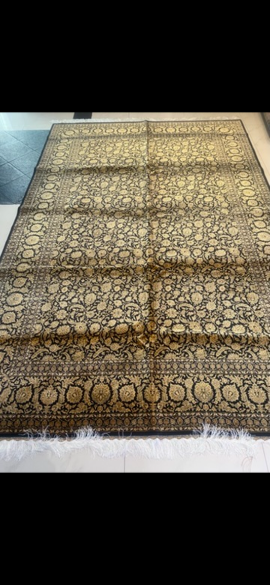 Luxury Persian Silk Carpets