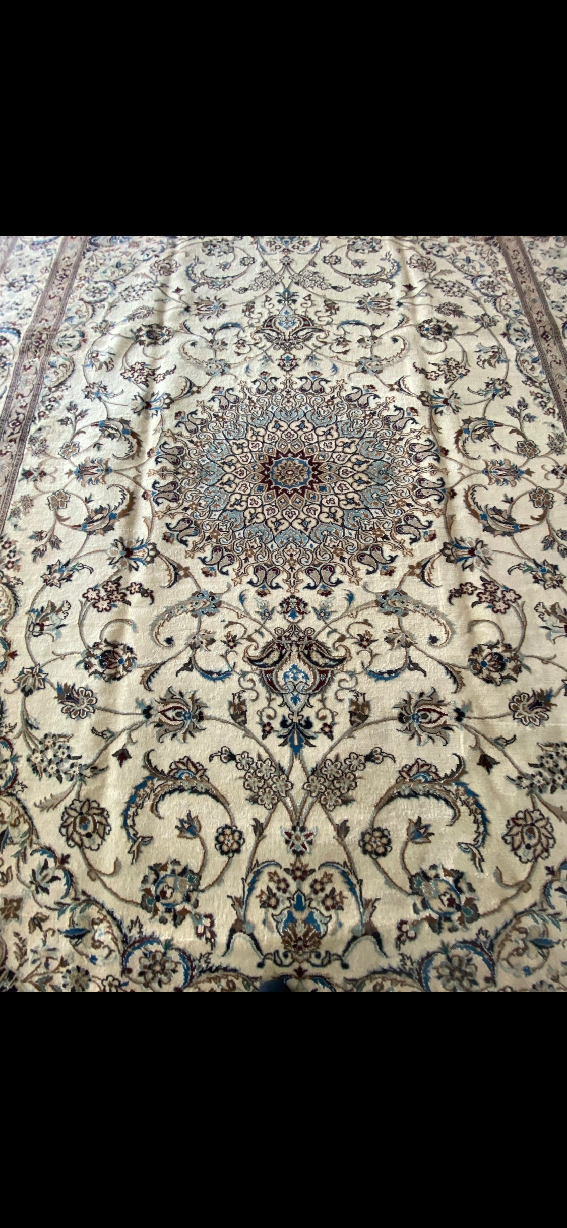 Handmade Persian Carpets – Traditional Designs