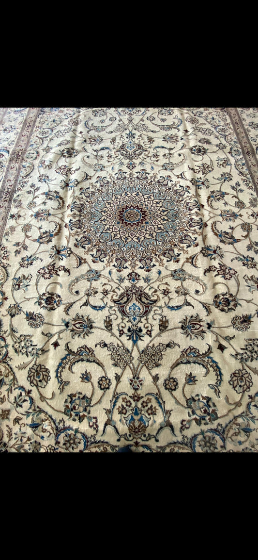 Handmade Persian Carpets – Traditional Designs