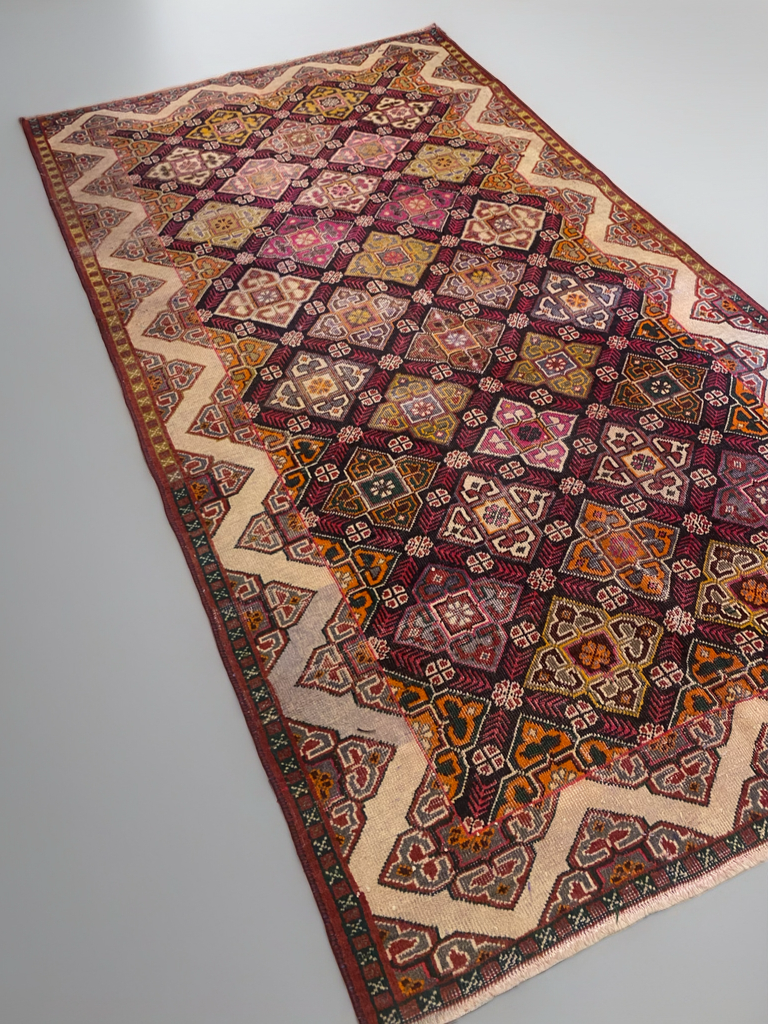 Vintage Persian Handmade Rugs – Authentic & Elegant