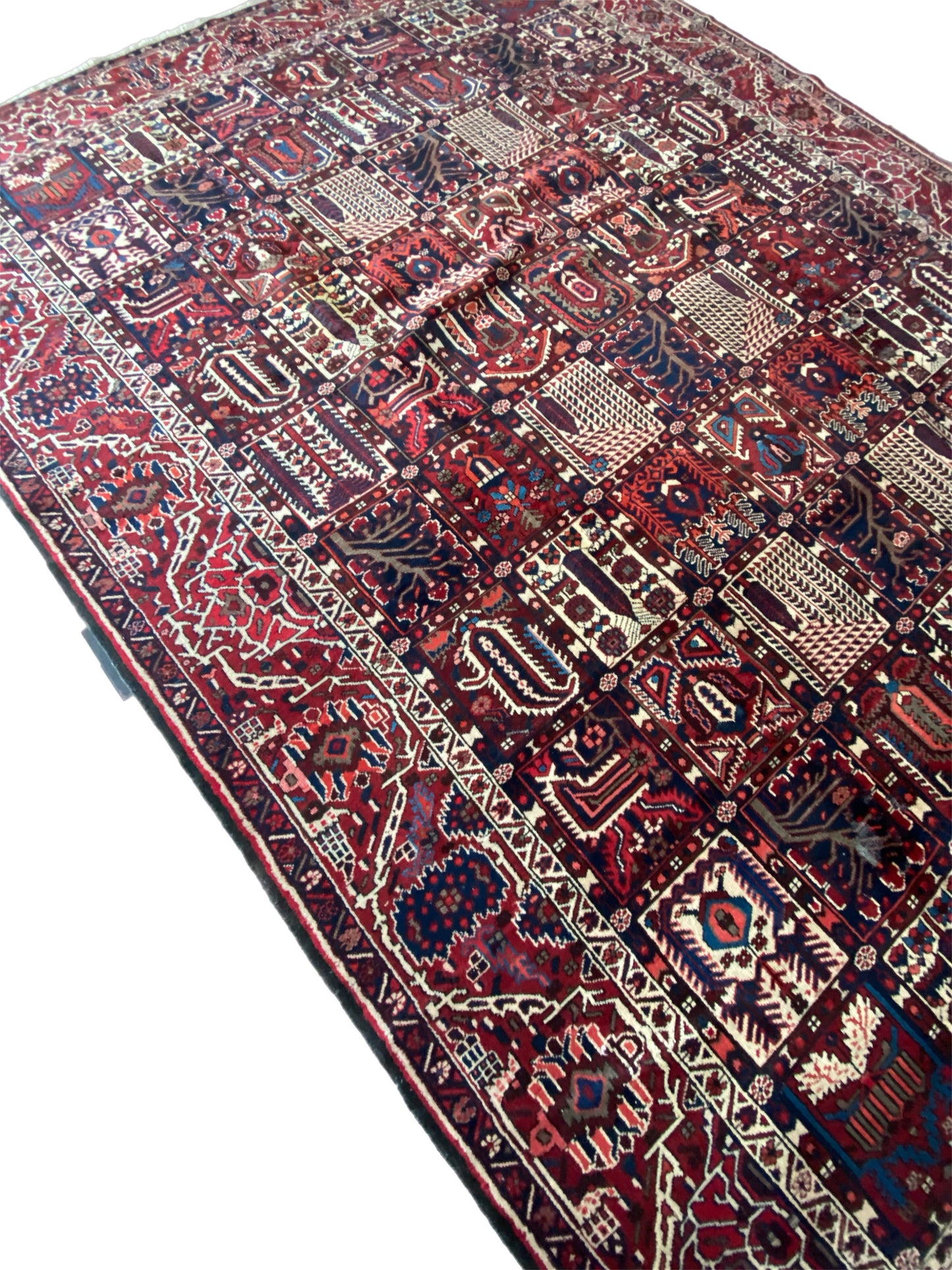 Handmade Persian Carpets – Traditional Designs