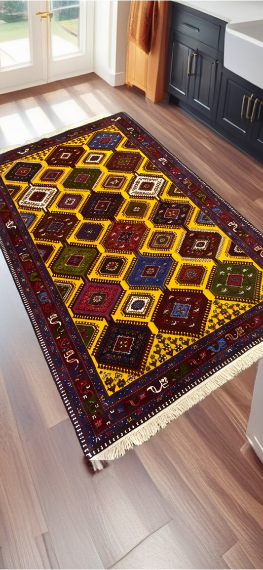Handmade Persian Carpets – Traditional Designs