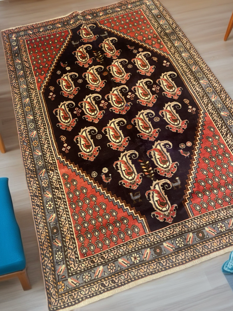 Vintage Persian Handmade Rugs – Authentic & Elegant