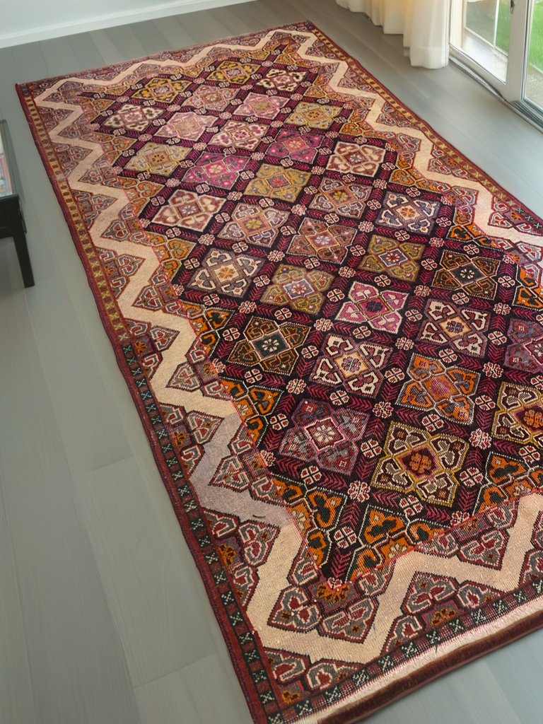 Vintage Persian Handmade Rugs – Authentic & Elegant