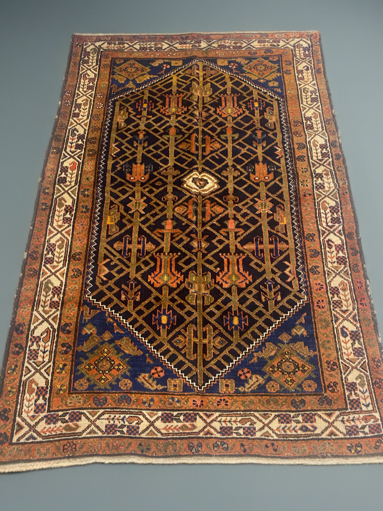 Vintage Persian Handmade Rugs – Authentic & Elegant