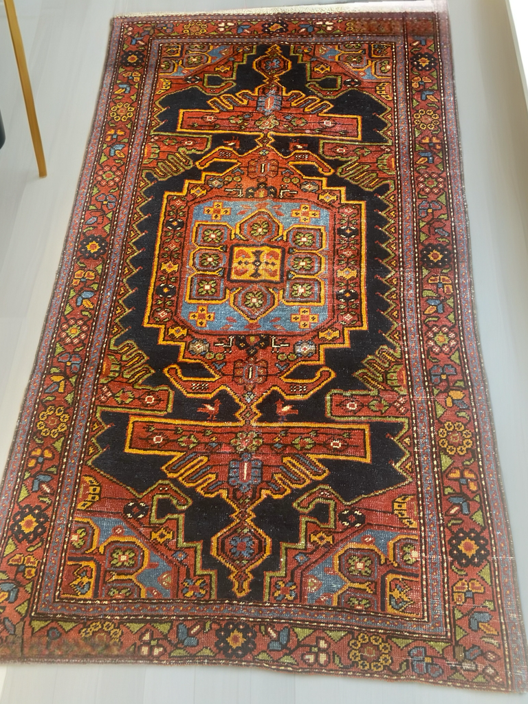Vintage Persian Handmade Rugs – Authentic & Elegant
