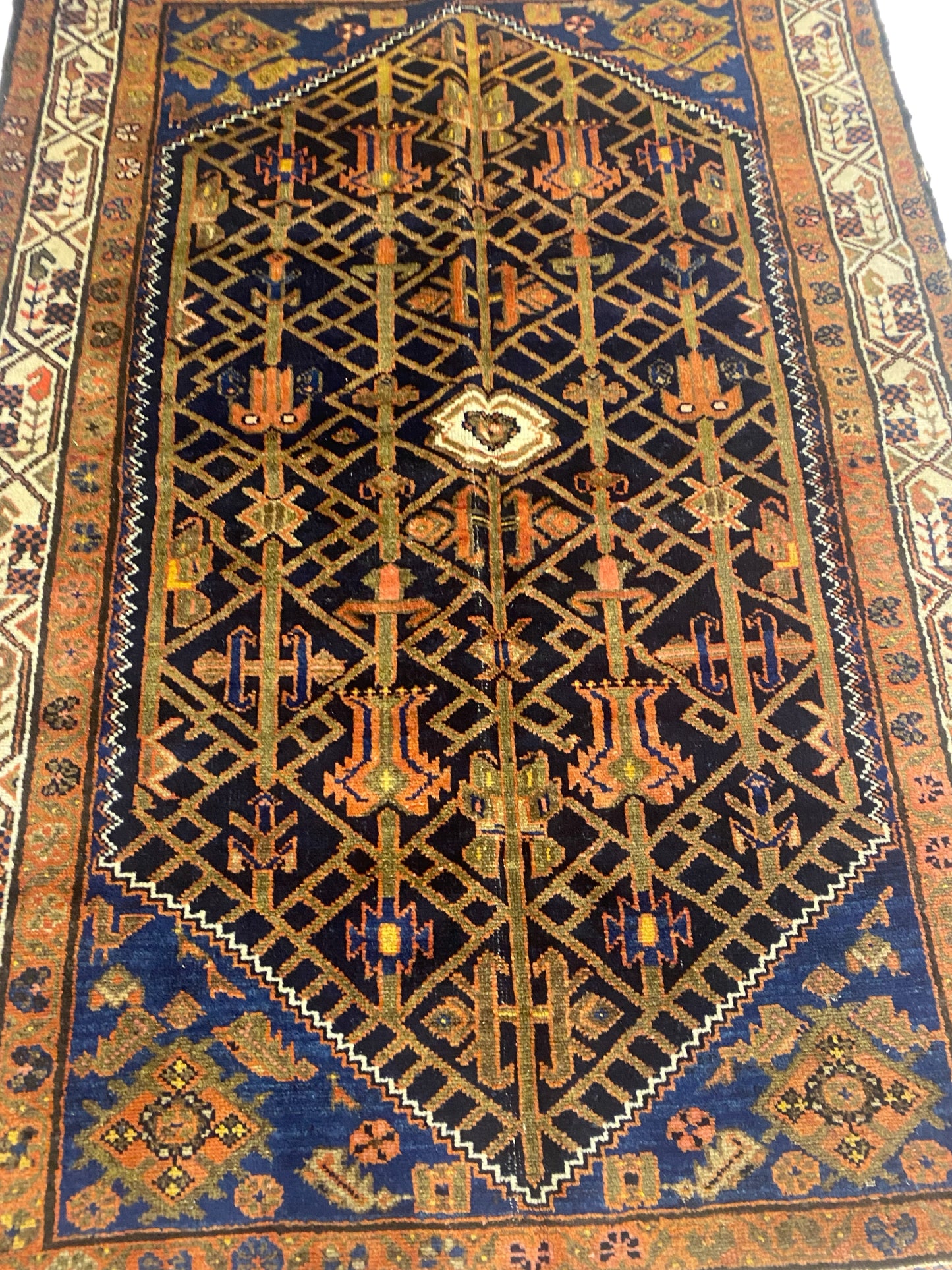 Vintage Persian Handmade Rugs – Authentic & Elegant